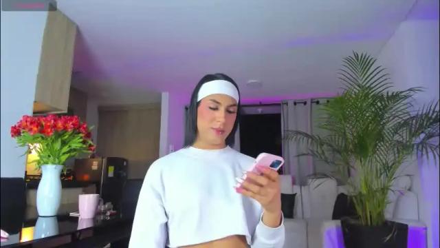Image 12 of alejaevangeline Stream on Chaturbate on 1 month ago