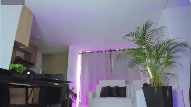 Image 4 of alejaevangeline Stream on Chaturbate on 1 month ago
