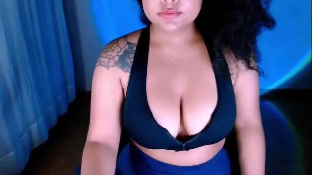 Image 12 of alejandra_conde Stream on Chaturbate on 29 days ago