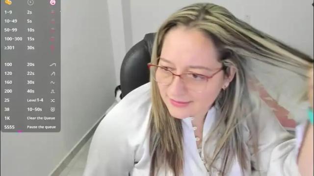 Thumbnail 1, alejandra_milf_'s Stream at Chaturbate, 1 month ago