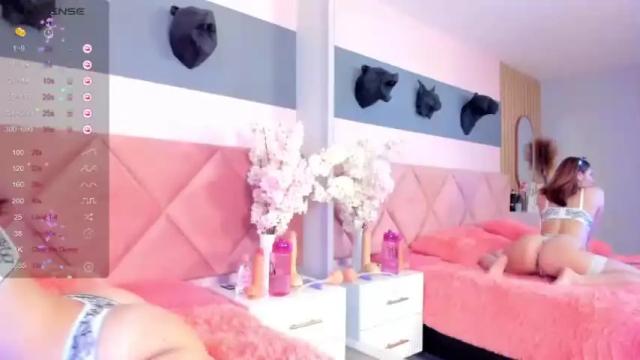 Image 2 of alejandra_simons Stream on Chaturbate on 15 months ago