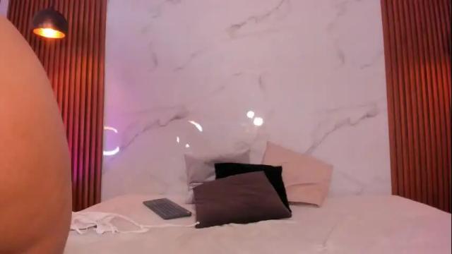 Image 3 of alejandra_vives Stream on Chaturbate on 1 month ago