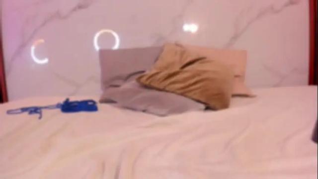 Image 12 of alejandra_vives Stream on Chaturbate on 22 days ago
