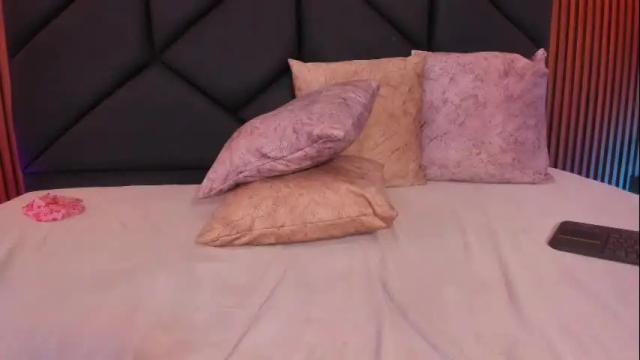 Image 3 of alejandra_vives Stream on Chaturbate on 1 day ago