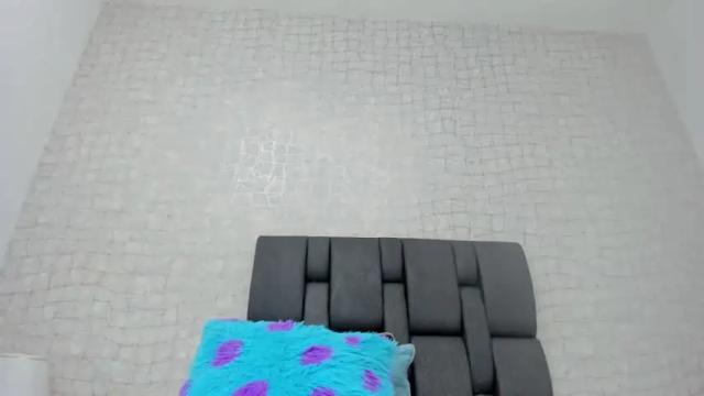 Image 3 of alejandraa_ruiz Stream on Chaturbate on 19 months ago