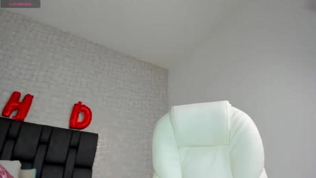 Image 11 of alejandraa_ruiz Stream on Chaturbate on 19 months ago