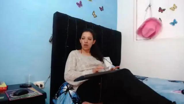 Image 9 of alejandratrevi Stream on Chaturbate on 7 months ago