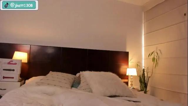 Thumbnail 2, alejaramillo_'s Stream at Chaturbate, 29 days ago