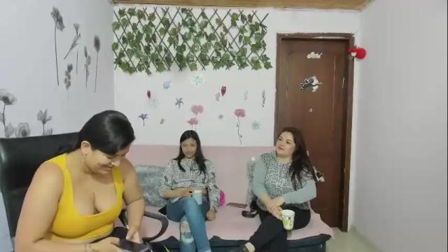 Image 4 of alejita_smithh Stream on Chaturbate on 1 month ago