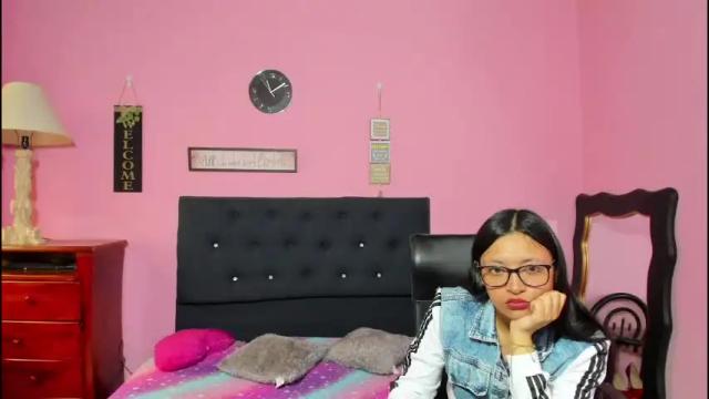 Image 8 of alejita_smithh Stream on Chaturbate on 6 days ago