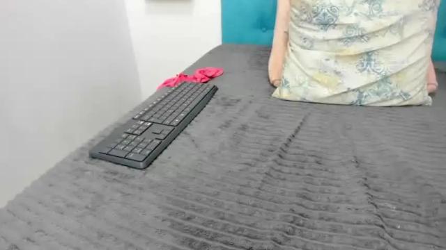 Image 2 of alek_wek_sexy Stream on Chaturbate on 15 months ago