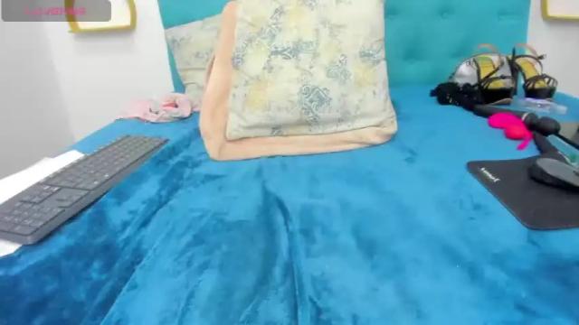 Image 7 of alek_wek_sexy Stream on Chaturbate on 13 months ago