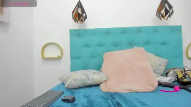 Image 3 of alek_wek_sexy Stream on Chaturbate on 13 months ago
