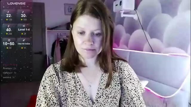 Image 11 of alekasamui Stream on Chaturbate on 4 months ago