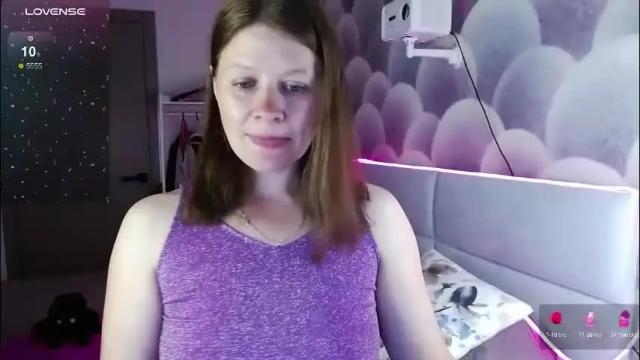 Image 12 of alekasamui Stream on Chaturbate on 4 months ago