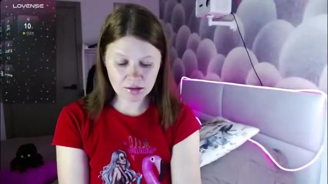 Image 2 of alekasamui Stream on Chaturbate on 4 months ago