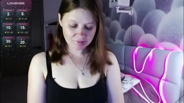 Image 2 of alekasamui Stream on Chaturbate on 4 months ago