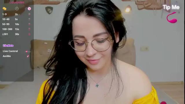 Image 10 of alekisdoll Stream on Chaturbate on 1 month ago