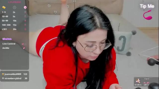 Image 2 of alekisdoll Stream on Chaturbate on 1 month ago
