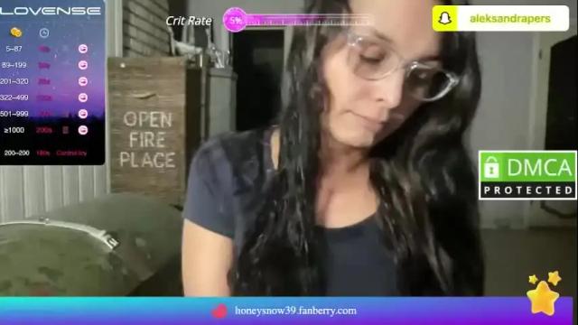 Image 3 of aleksandra21 Stream on Chaturbate on 1 month ago