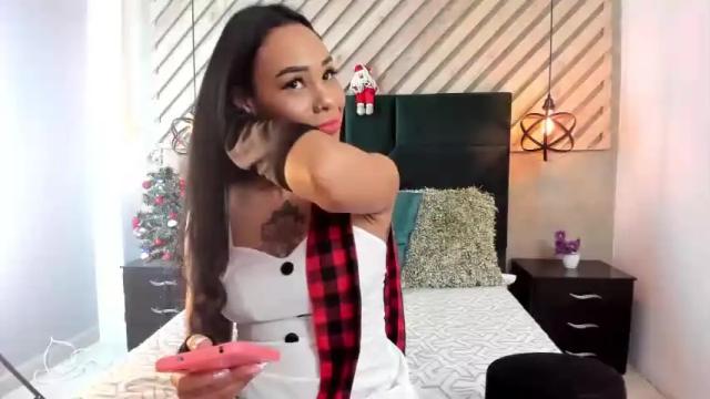 Image 7 of aleksandratylor Stream on Chaturbate on 16 months ago