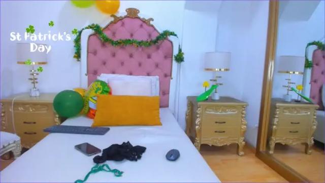Image 8 of aleli__ Stream on Chaturbate on 13 months ago