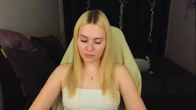Image 4 of alena_hot_sex Stream on Chaturbate on 1 month ago