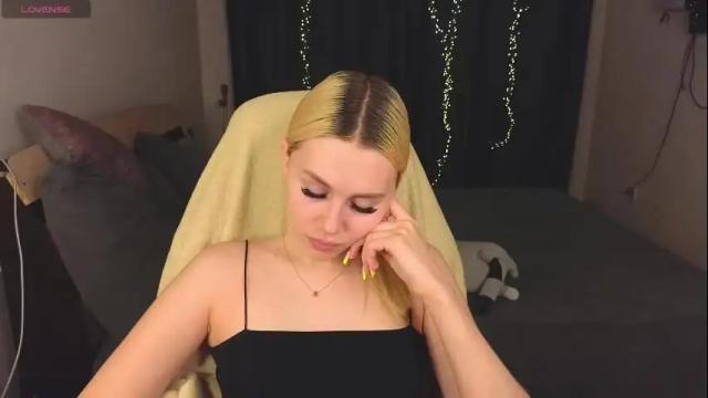 Image 3 of alena_hot_sex Stream on Chaturbate on 1 month ago