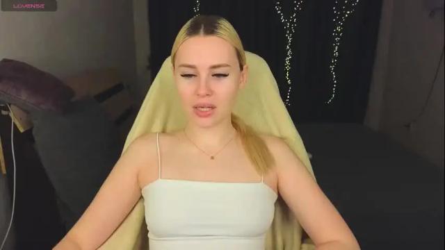 Thumbnail 3, alena_hot_sex's Stream at Chaturbate, 1 month ago