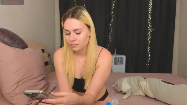 Image 7 of alena_hot_sex Stream on Chaturbate on 3 months ago
