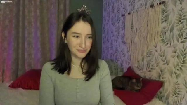 Image 3 of alena_navi Stream on Chaturbate on 17 months ago