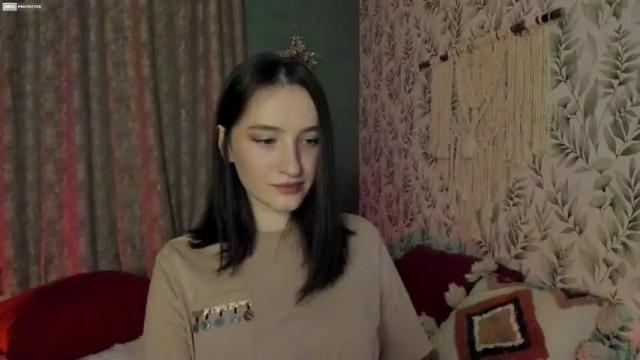 Image 4 of alena_navi Stream on Chaturbate on 19 months ago