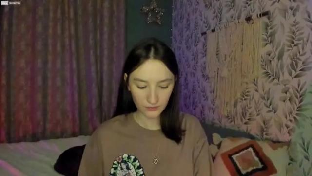 Image 4 of alena_navi Stream on Chaturbate on 19 months ago