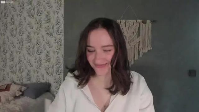 Image 4 of alena_navi Stream on Chaturbate on 17 months ago