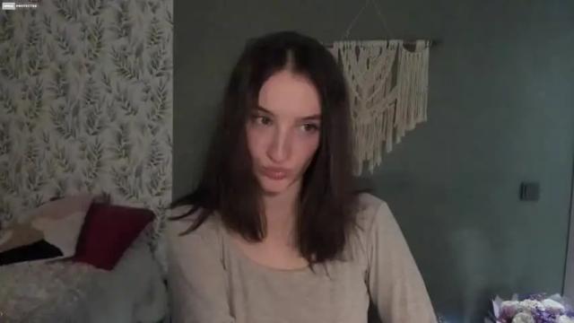 Image 8 of alena_navi Stream on Chaturbate on 17 months ago