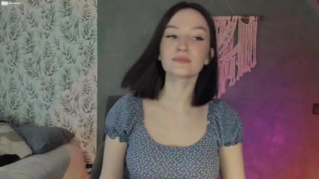 Image 2 of alena_navi Stream on Chaturbate on 16 months ago