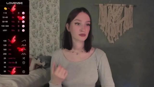 Image 2 of alena_navi Stream on Chaturbate on 15 months ago