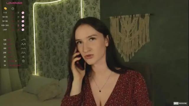 Image 2 of alena_navi Stream on Chaturbate on 2 months ago