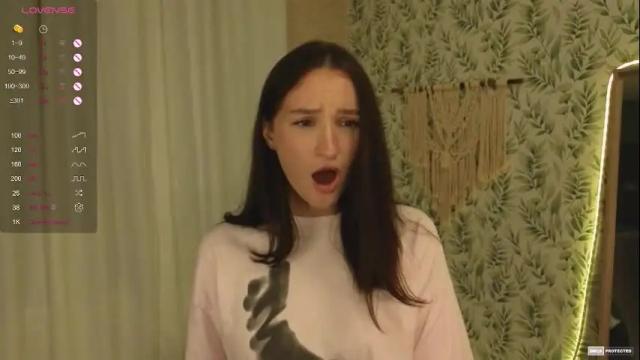 Image 7 of alena_navi Stream on Chaturbate on 5 days ago