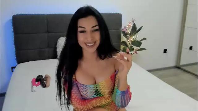 Image 4 of alenakeys Stream on Chaturbate on 1 month ago