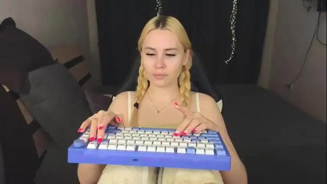 Image 8 of alenca_hot_sex Stream on Chaturbate on 2 months ago
