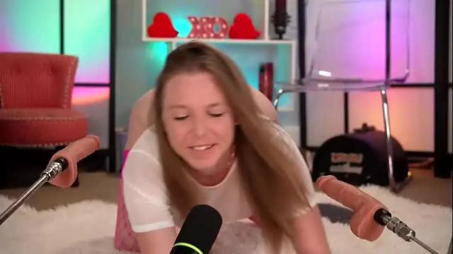 Image 3 of alesh_xo Stream on Chaturbate on 1 day ago