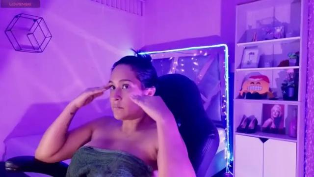 Image 7 of aleshia_desire Stream on Chaturbate on 14 months ago