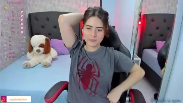 Image 8 of alesia_bianco Stream on Chaturbate on 15 months ago