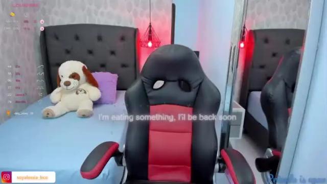 Image 2 of alesia_bianco Stream on Chaturbate on 15 months ago