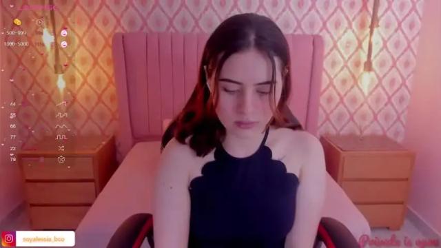 Image 4 of alesia_bianco Stream on Chaturbate on 14 months ago