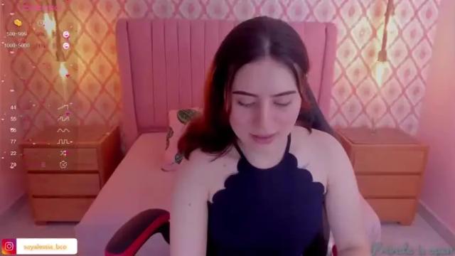 Image 6 of alesia_bianco Stream on Chaturbate on 14 months ago