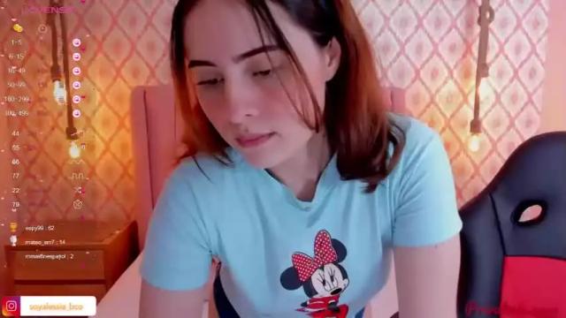 Image 12 of alesia_bianco Stream on Chaturbate on 14 months ago