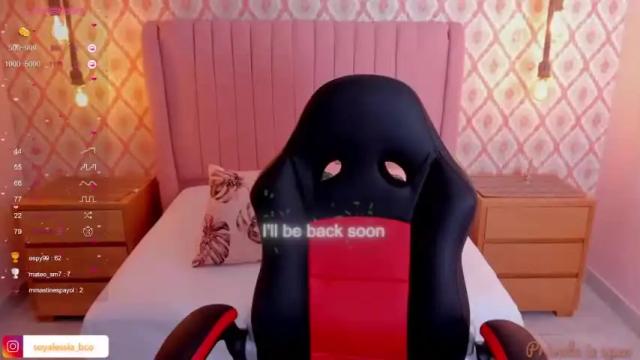 Image 6 of alesia_bianco Stream on Chaturbate on 14 months ago