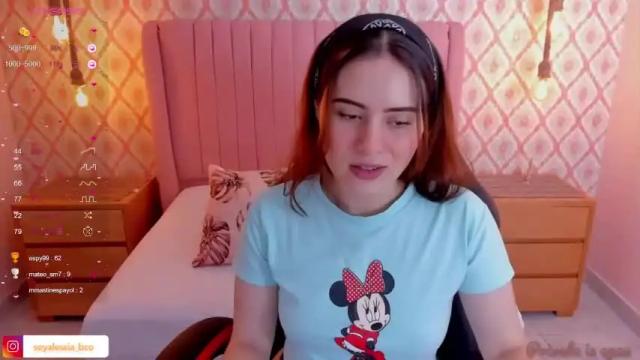Image 8 of alesia_bianco Stream on Chaturbate on 14 months ago